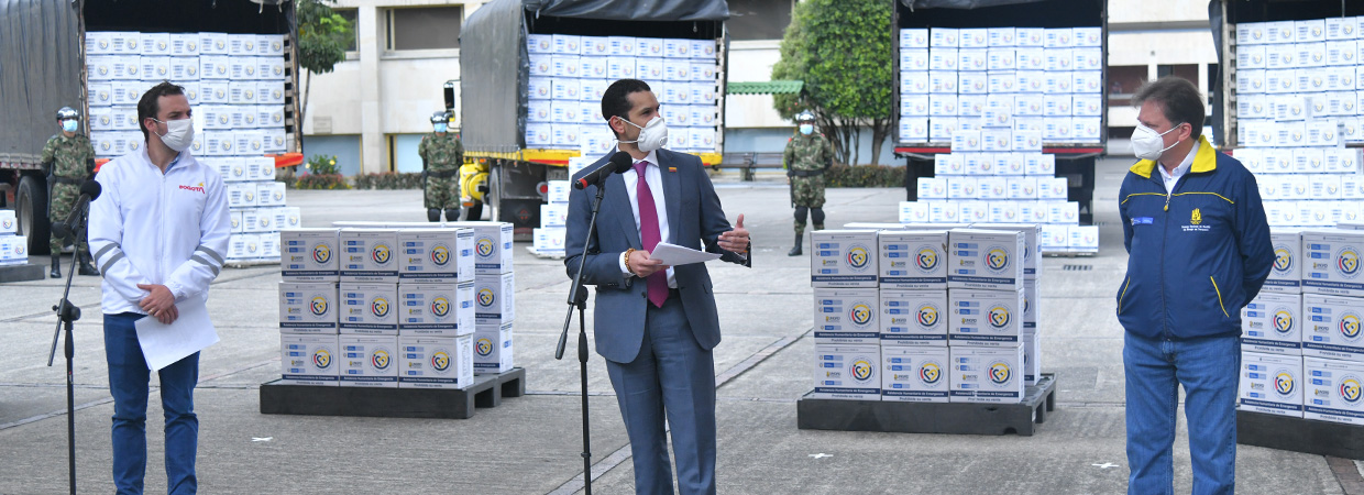 Entrega de Asistencia Humanitaria de Emergencia por parte del Gobierno Nacional a la Alcaldía de Bogotá.