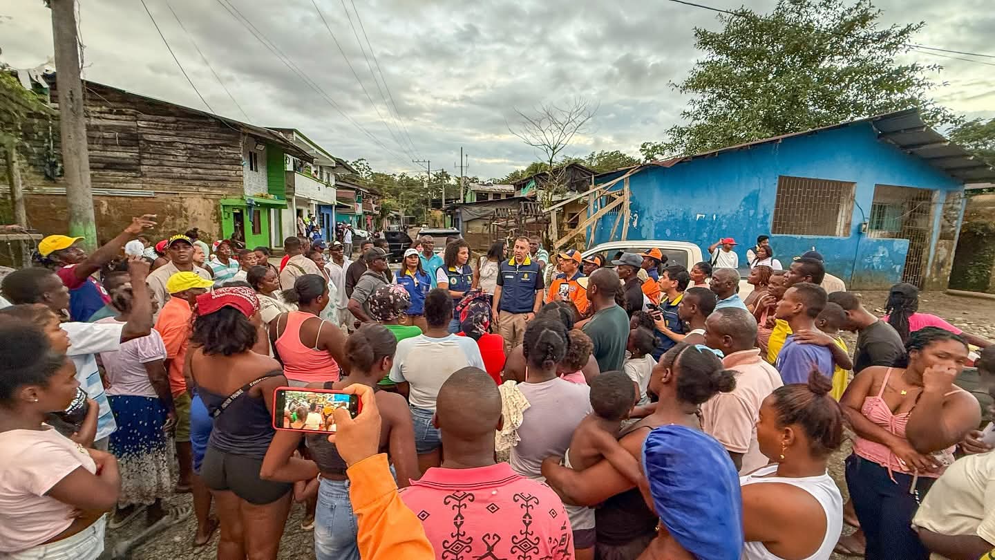 UNGRD y Gobernación del Chocó entregan kits humanitarios a familias damnificadas por las inundaciones