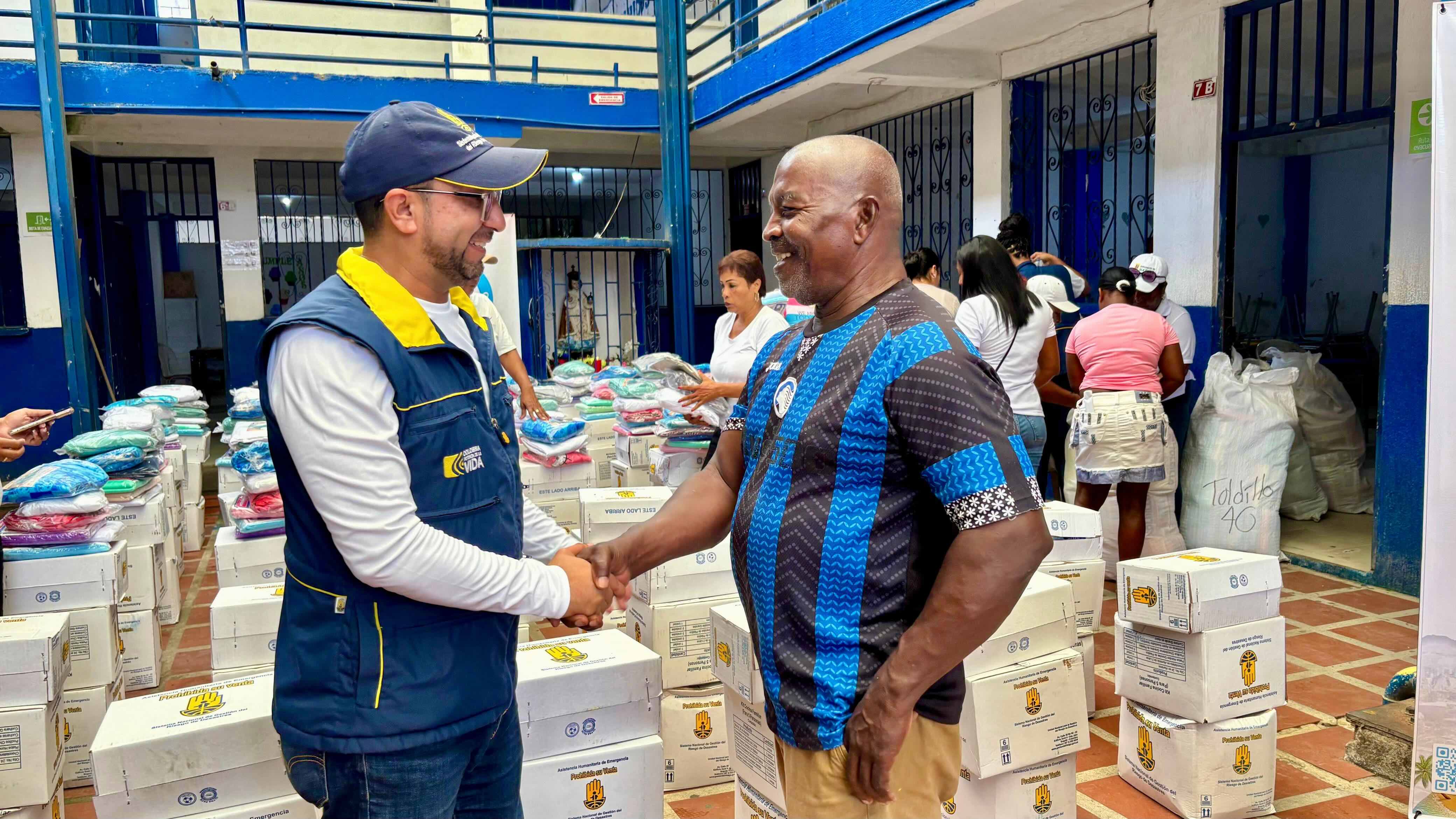 UNGRD entrega más de 4.300 kits humanitarios a familias damnificadas en Tumaco