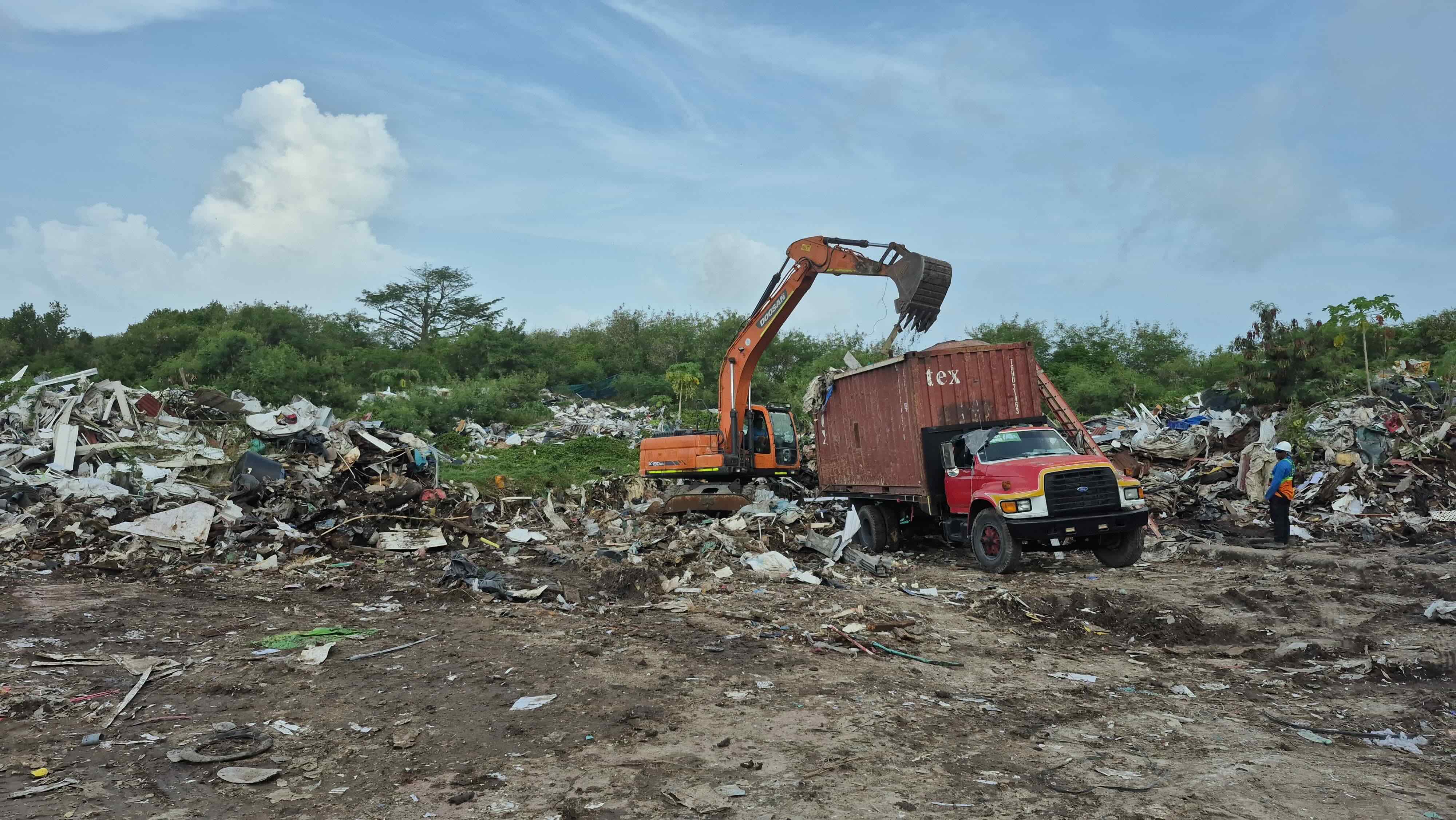 Retiro de 40 mil toneladas de residuos dejados tras la reconstrucción de Providencia