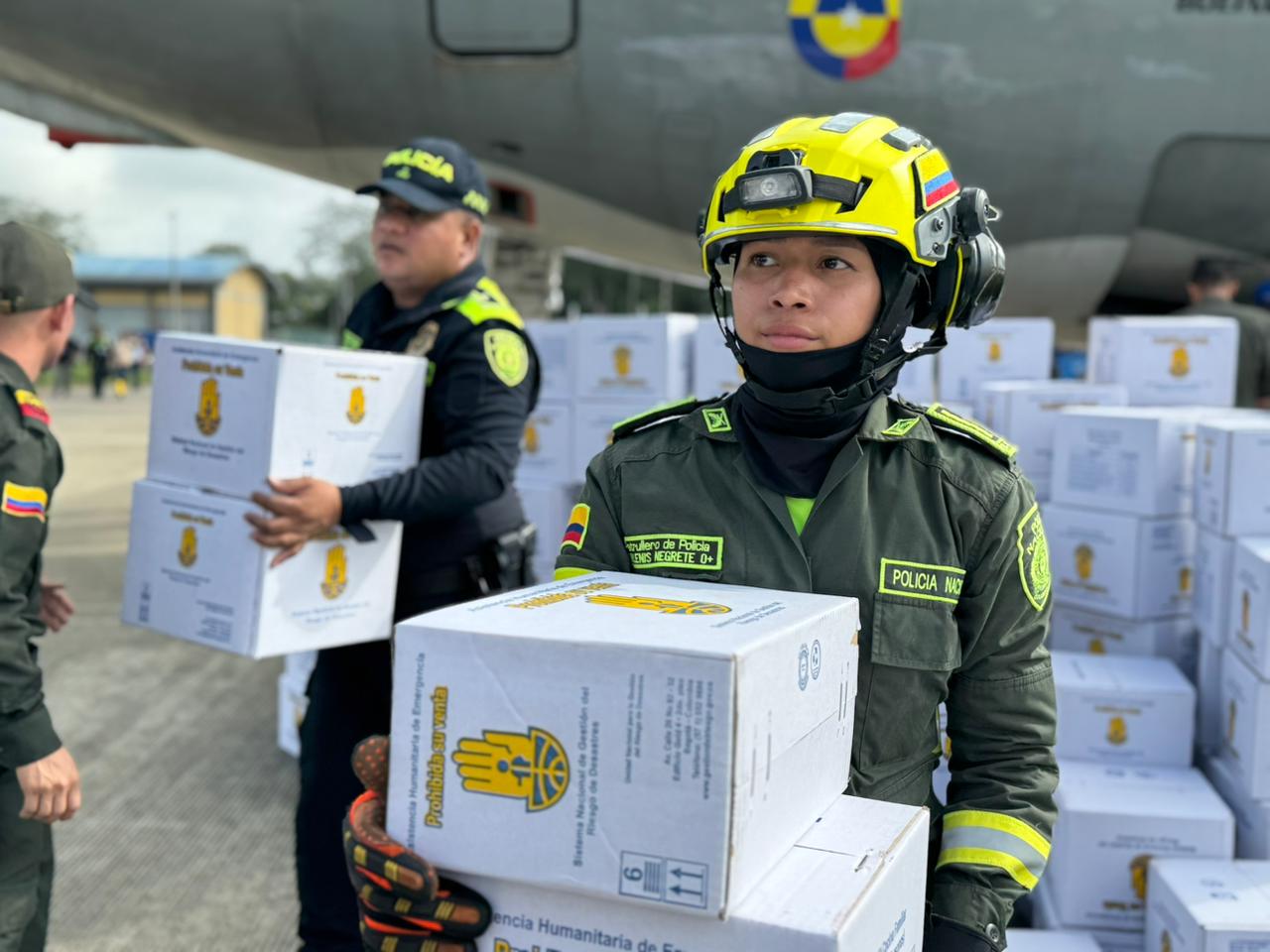 Avión con 10 toneladas adicionales de ayuda y nueva maquinaria refuerzan respuesta de la UNGRD en Córdoba