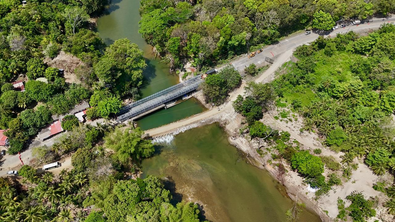 Gobierno nacional restablece movilidad entre Magdalena y La Guajira: puente militar entra en operación